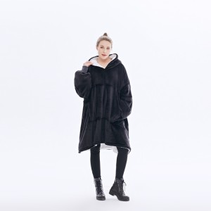 Custom Solid Giant Pocket Women Men Hooded Wearable Sherpa Sweatshirt Oversized Hoodie Blanket for Adults