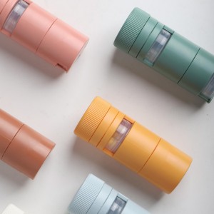 Multifunctional Weekly 7 Days Pill Box with Grinder and Cutter Plastic Pill Case Storage Organizer for Daily Use Travel Outdoor