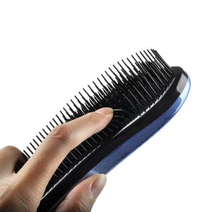 Uniquely Designed Professional Tangle Comb Anti-static Massage Brushes Detangling Plastic Hair Brush For Women & Men