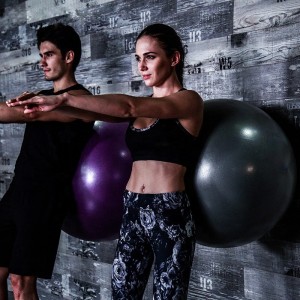 Low MOQ Lightweight Exercise Pilates Ball Price Anti-burst Gym Ball for Sale Premium Black Yoga Ball Fitness Equipment