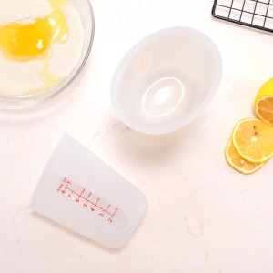 Diy food grade silicone250ML500ml wash measuring cup hand-made with scale silicone measuring cup