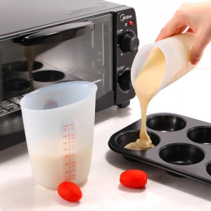 Diy food grade silicone250ML500ml wash measuring cup hand-made with scale silicone measuring cup