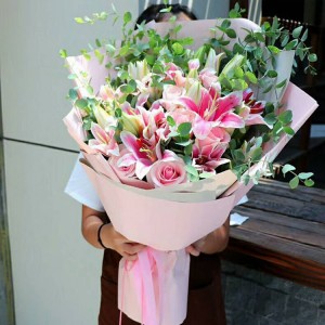 Wholesale Flowers Carnation Paper Christmas Party Gift Wrapping Supplies Neutral Color Florist Wrapping Bouquet Wrapper