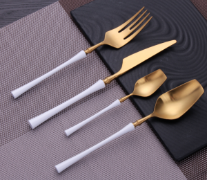 Luxury Metal reusable gold plated cutlery flatware pvd plated stainless steel 304 gold spoon fork knife cutlery set