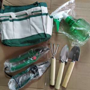 Plants 7 Piece Gardening Tool Set with Carrying Tote Bag