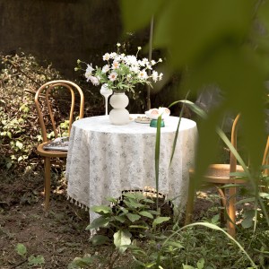 Hot Selling Small Fresh Tablecloths Lilacs Crushed Garden Cotton Linen Tablecloths Art American Decorative Picnic Cloths