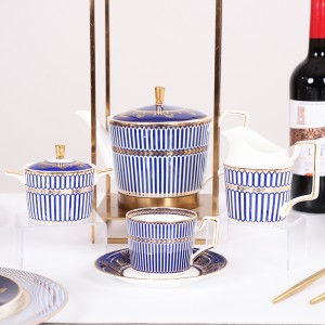 02pcs Dinner Set Gift European Style Luxury Elegant Decal Tableware Tea Set Banquet Bone China Plate Sets Dinnerware
