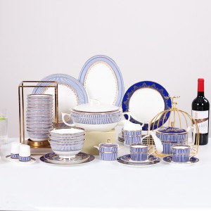 02pcs Dinner Set Gift European Style Luxury Elegant Decal Tableware Tea Set Banquet Bone China Plate Sets Dinnerware