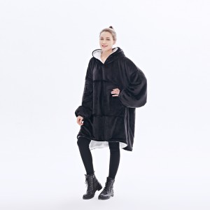 Custom Solid Giant Pocket Women Men Hooded Wearable Sherpa Sweatshirt Oversized Hoodie Blanket for Adults