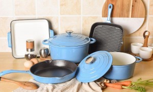 Cast iron cookware