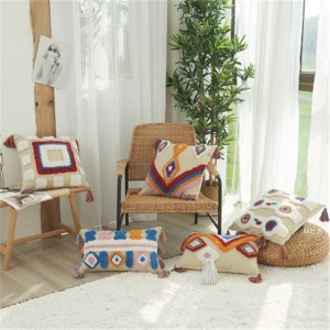 Wholesale Home Decorative Cotton Throw Pillow Covers Tufted Tassel Cushion Pillow Covers