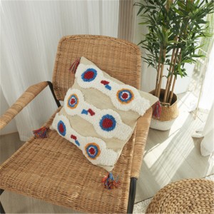 Wholesale Home Decorative Cotton Throw Pillow Covers Tufted Tassel Cushion Pillow Covers