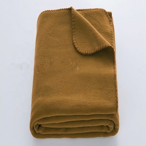 100% Polyester Solid Color fire retardant fleece blanket Plain Dyed printed Anti-pilling airline blanket