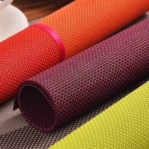 Placemats Washable PVC Dining Table Mats Heat Resistant Sustainable Woven Place Mats