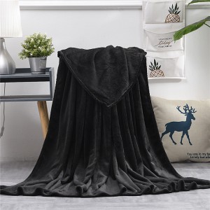 China Factory 100%polyester Super Soft Throw Blanket For Winter