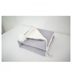 Double layer muslin and stripped plush blanket with balls baby blanket toddler hot selling The most popular wholesale